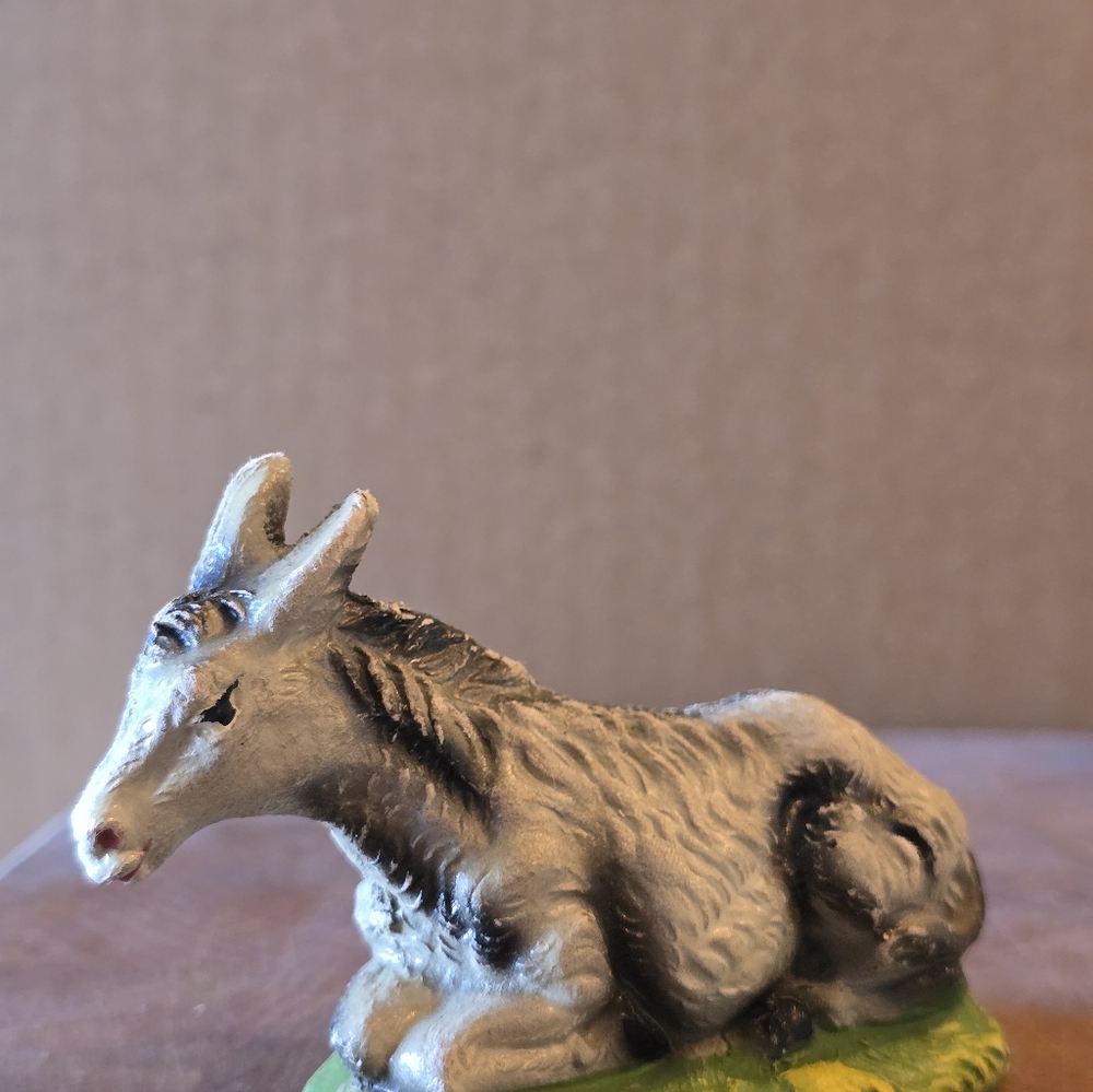Nativity Figures - Picture 4 of 9